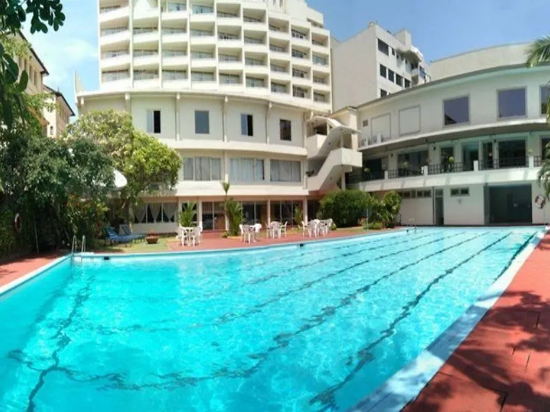 Ramada Colombo Hotel