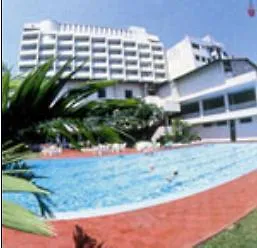 Ramada Colombo Hotel